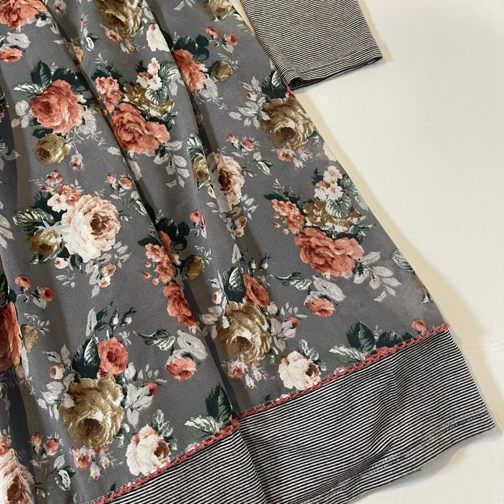 Iris & Ivy Gray Stripe and Floral, Long sleeve Girls Dress. Size 6X. Preloved. - Picture 5 of 10
